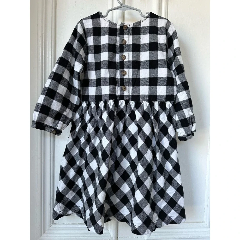 Hanna Andersson Gingham Flannel Button Back Dress Sz 130 (8)‎